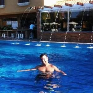 Meet your Posher, Luis